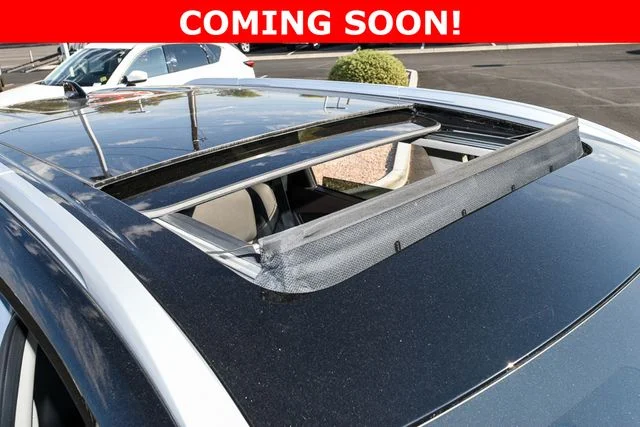 Used 2021 Gray Nissan SL image 8