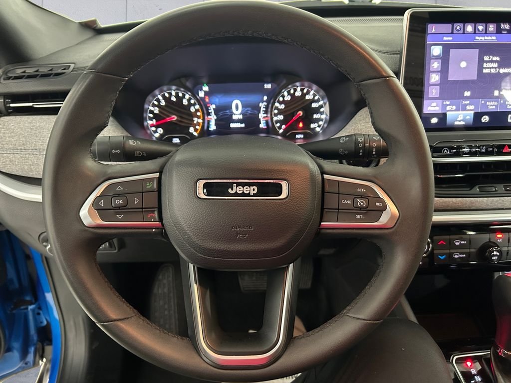 Used 2024 Blue Jeep Latitude image 9