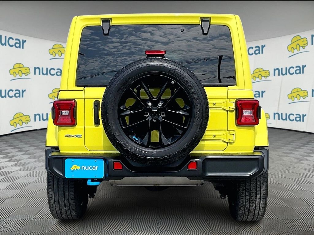 Used 2022 Yellow Jeep  image 5