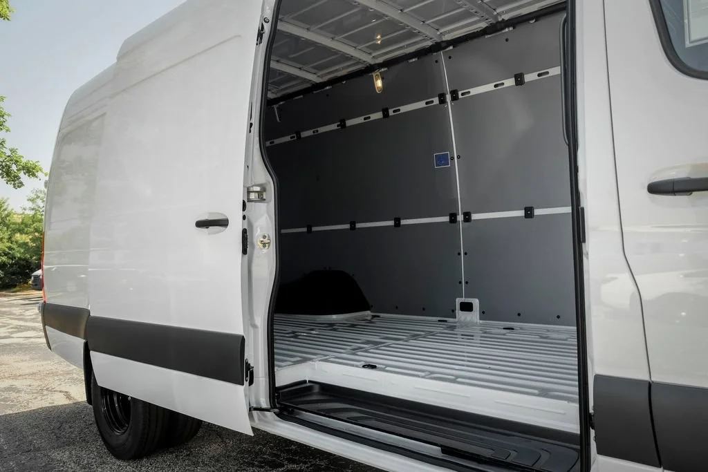 New 2026 Arctic White Mercedes-Benz Cargo 170 WB image 39