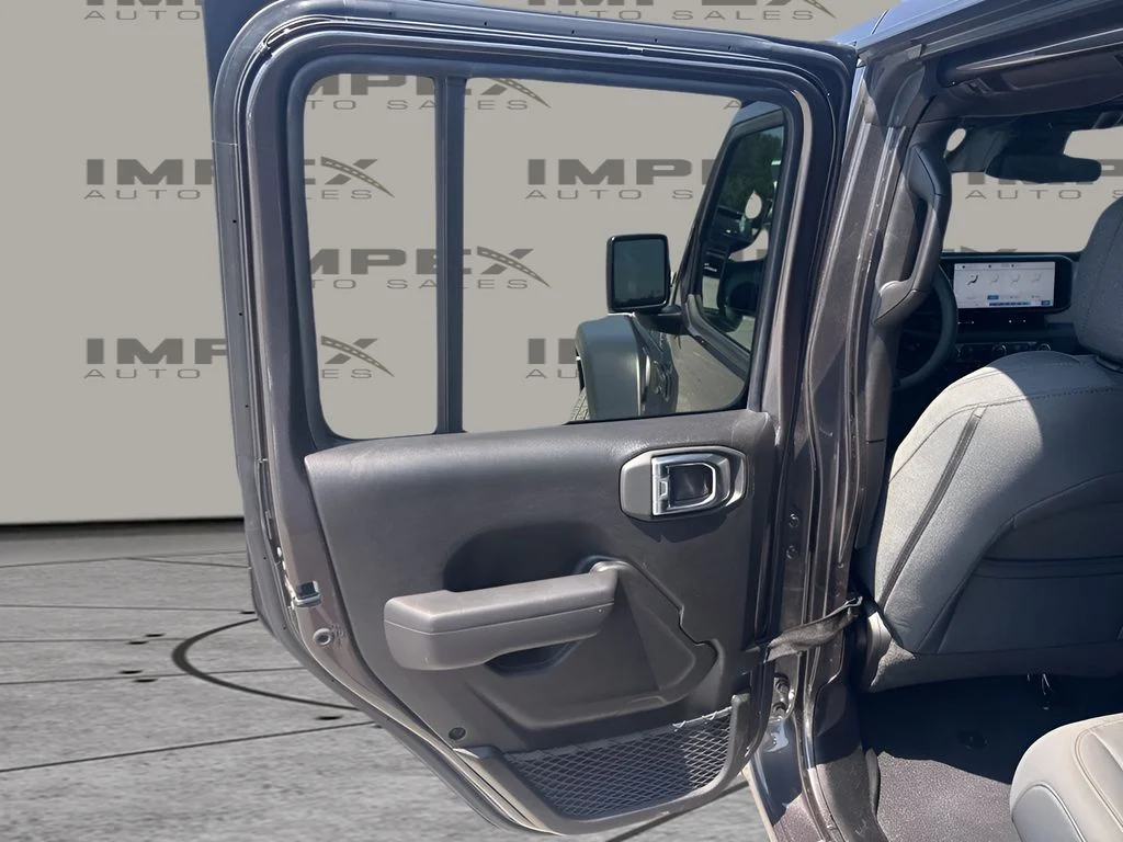 Used 2025 Gray Jeep Sport S image 28