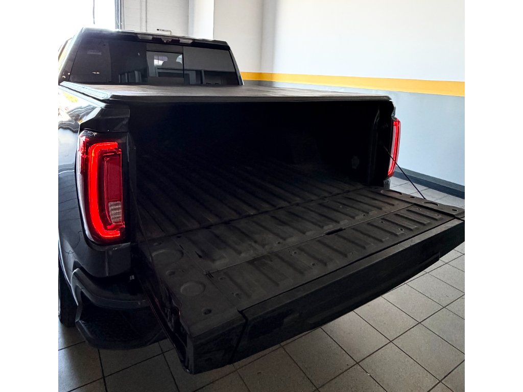 Used 2021 Dark Sky Metallic GMC AT4 image 17