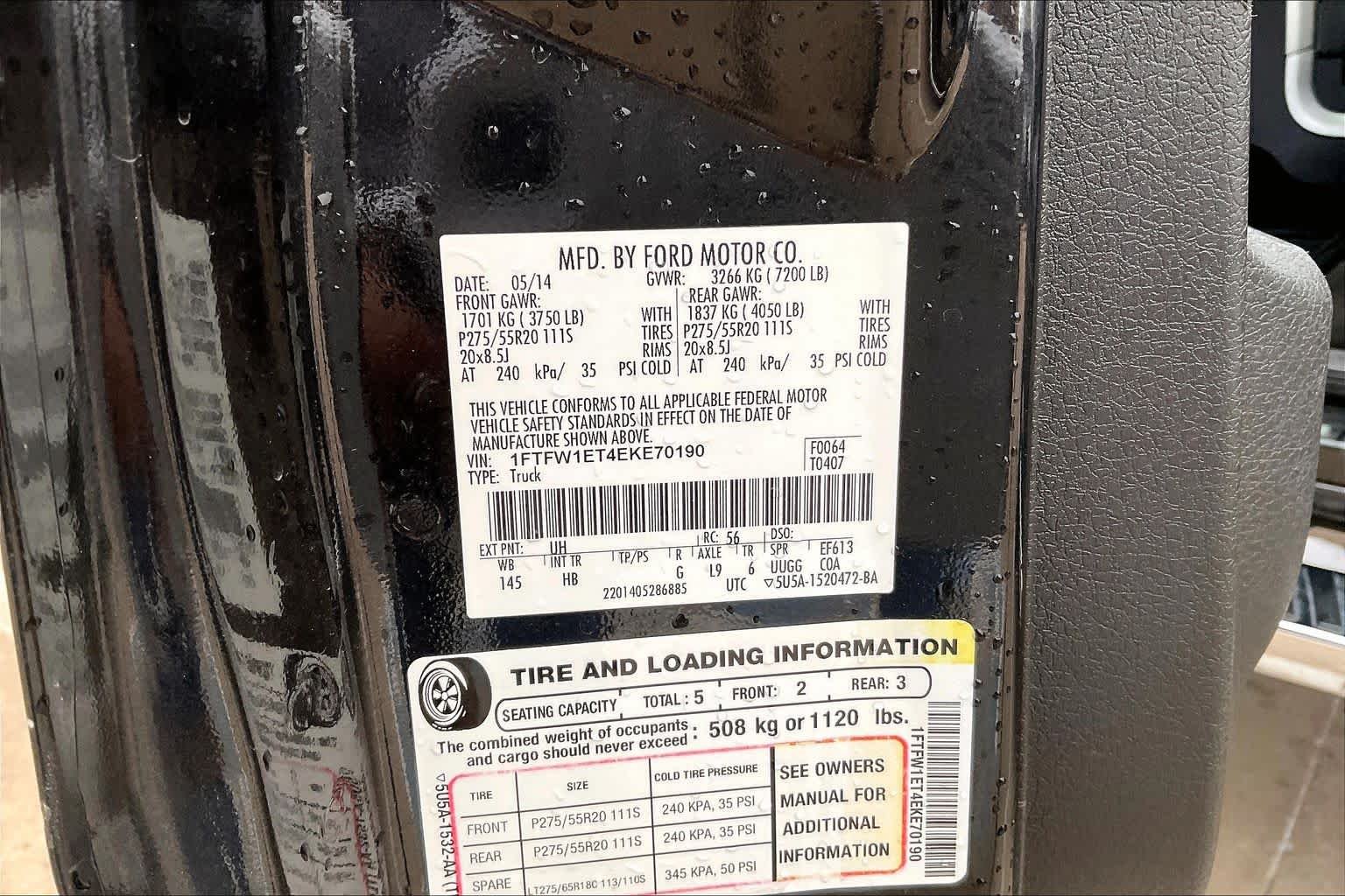 Used 2014 Tuxedo Black Metallic Ford Lariat image 32