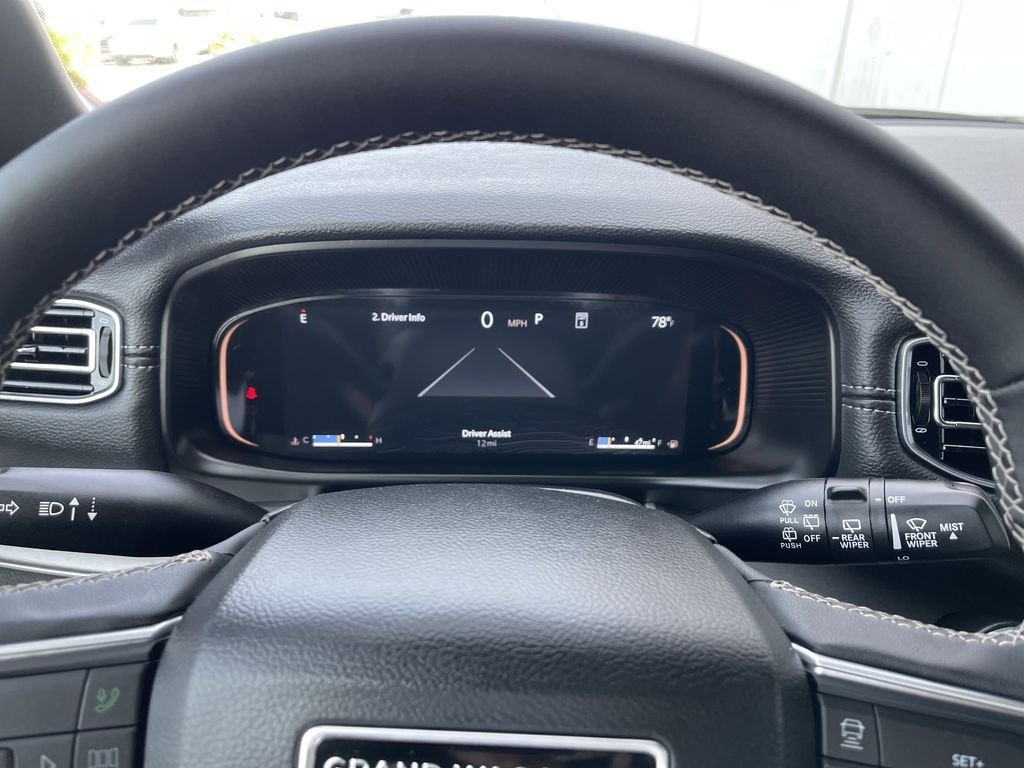New 2026 High Gloss Black Exterior Paint Jeep Limited Altitude image 38