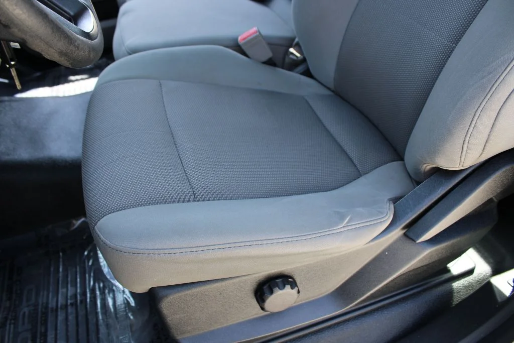 Used 2019 White Ford XL image 15