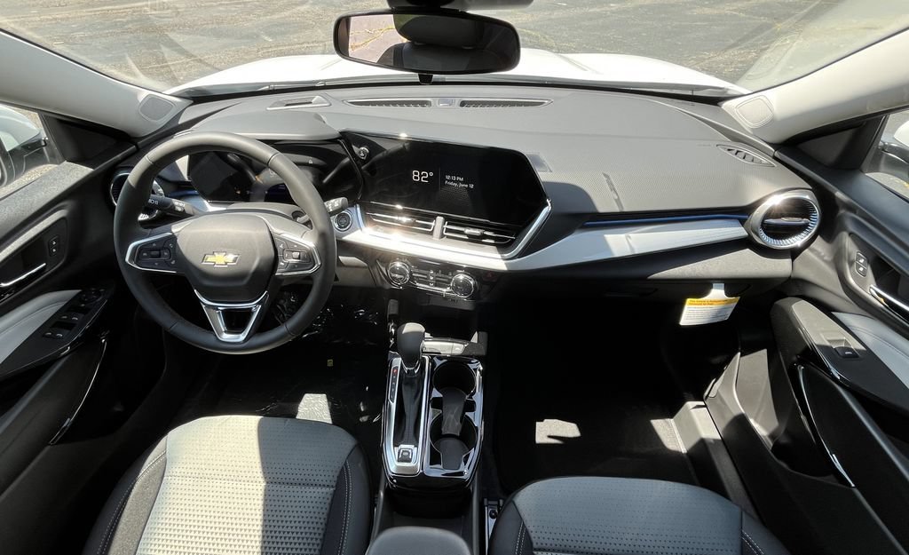 2026 Chevrolet Trax LT - Photo 9