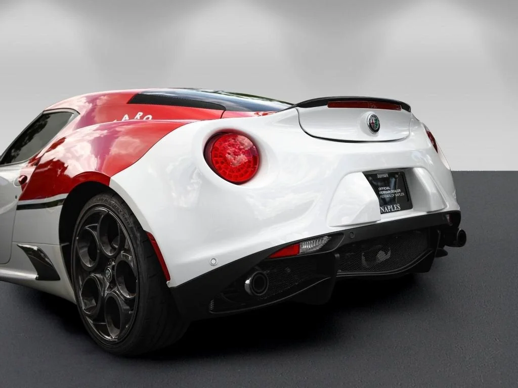 Used 2017 White Alfa Romeo Base image 18