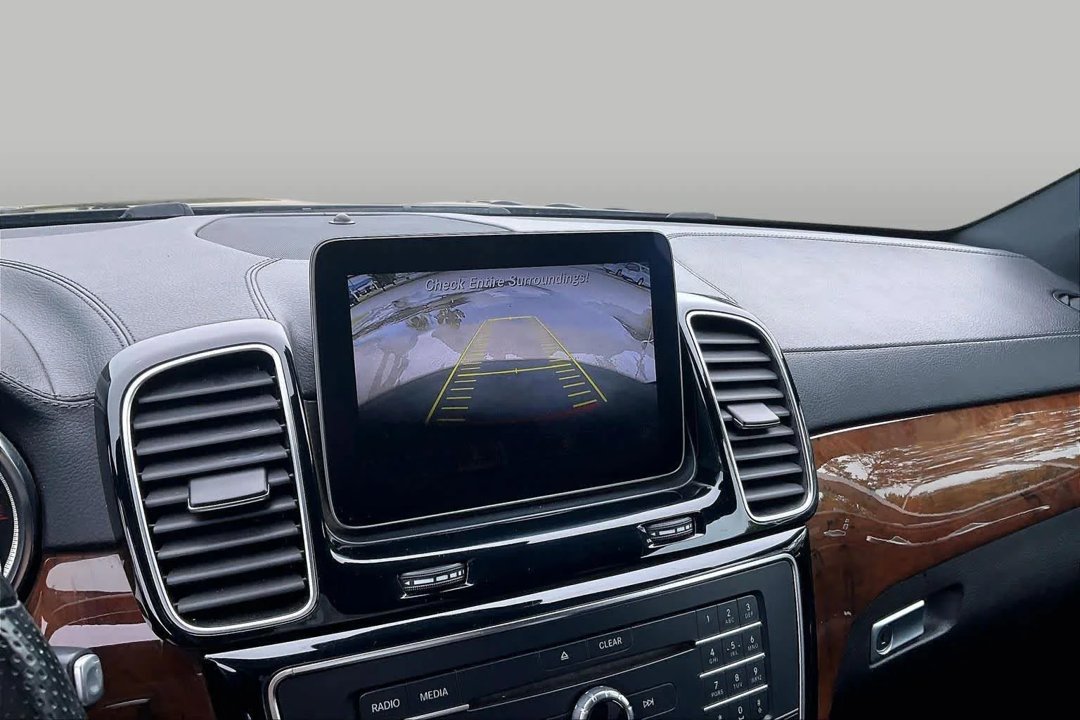 Used 2019 Brilliant Blue Metallic Mercedes-Benz GLS 450 image 26