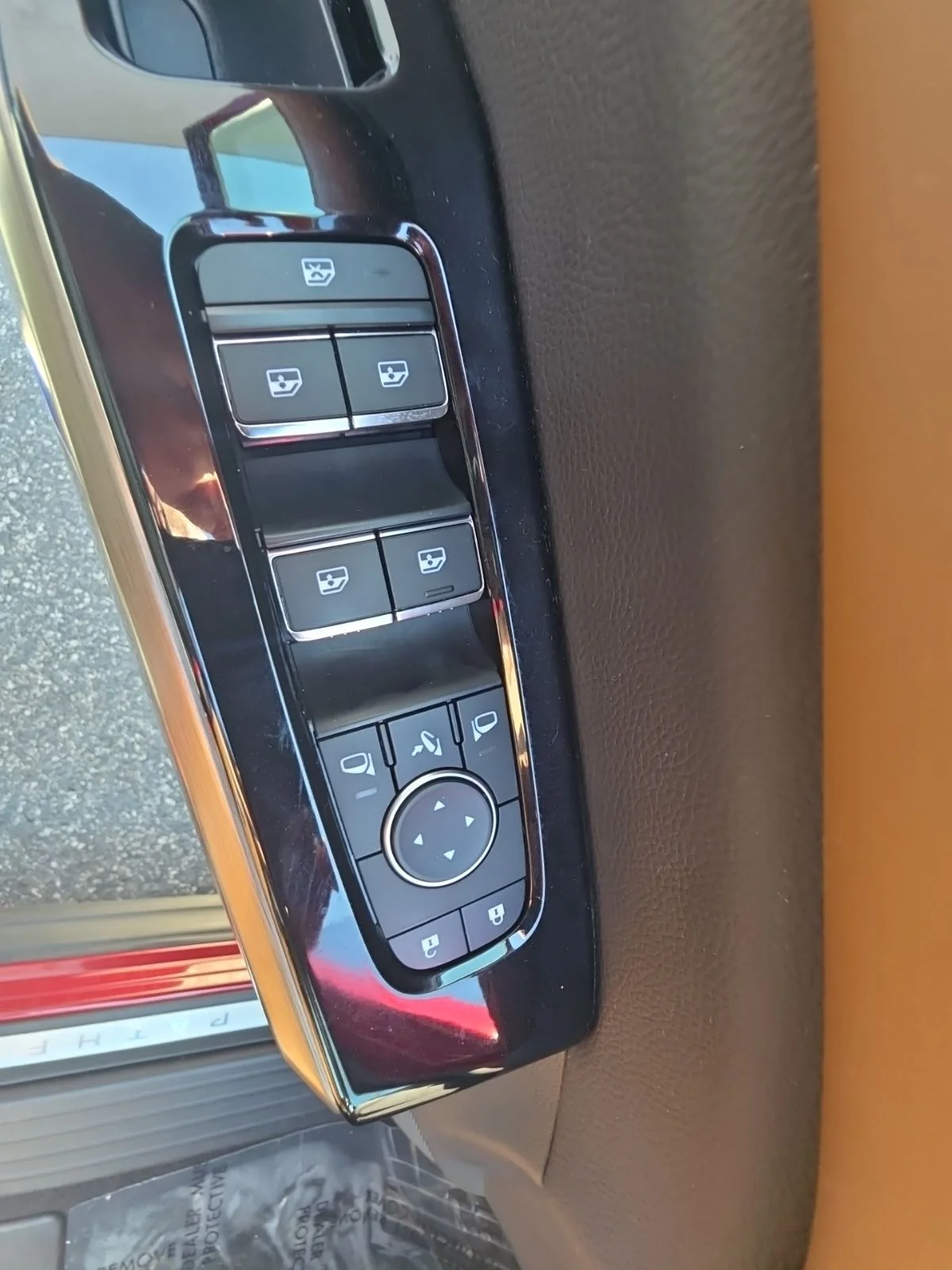 Used 2023 Red Nissan Platinum image 22
