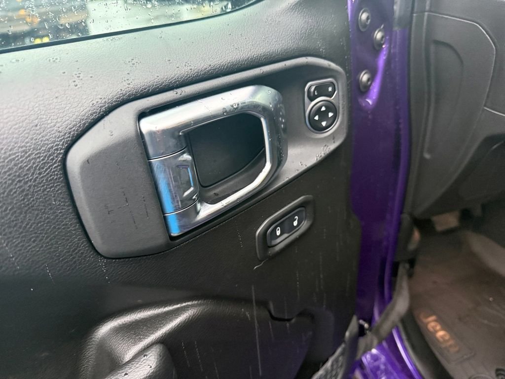 New 2026 Reign Exterior Paint Jeep Sport S image 12