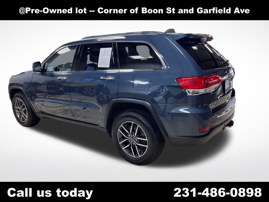Used 2019 Blue Jeep Limited image 4