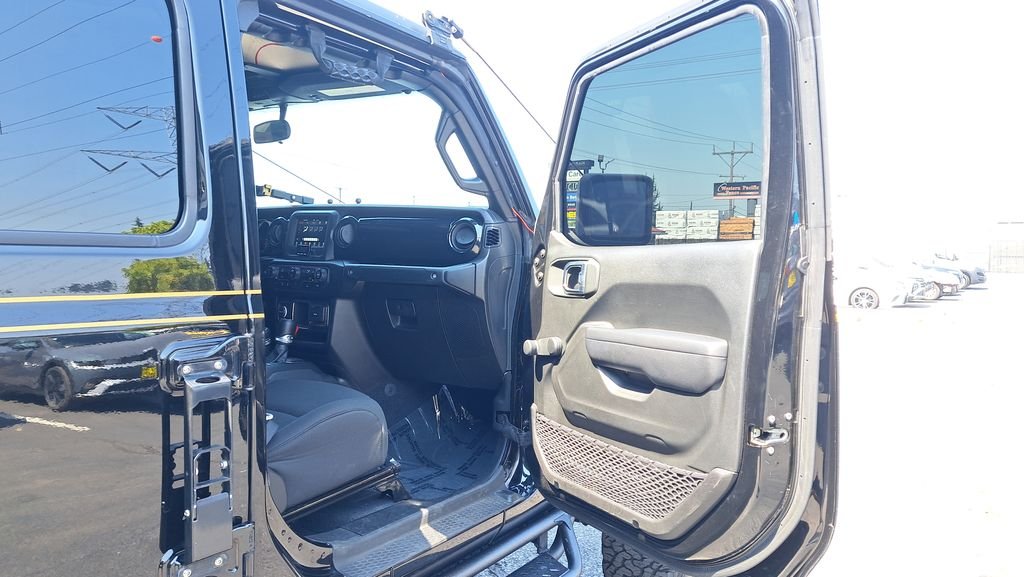 Used 2023 Black Jeep Sport image 26