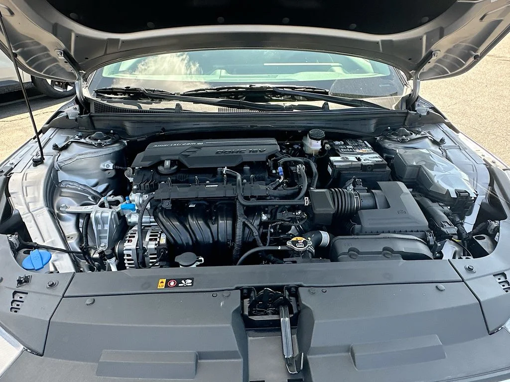 New 2026 Steel Gray Kia LXS image 27