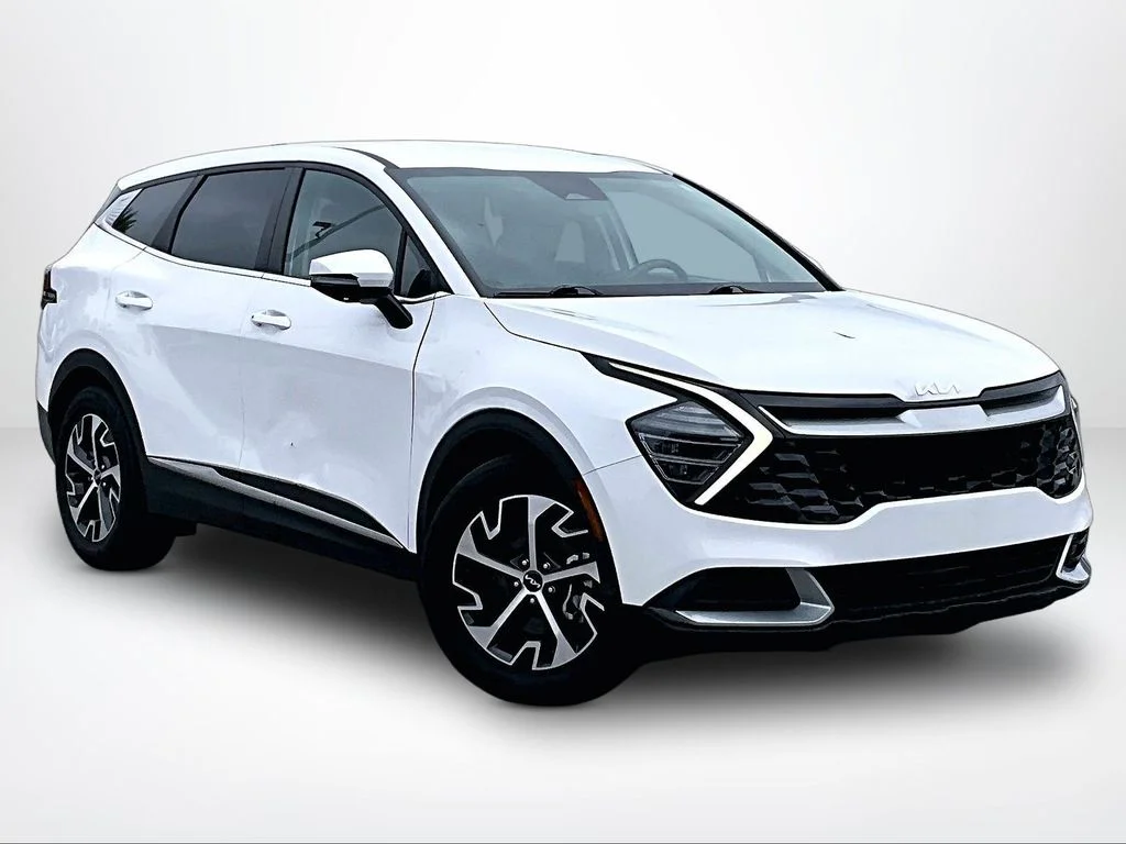 Used 2025 White Kia EX image 13