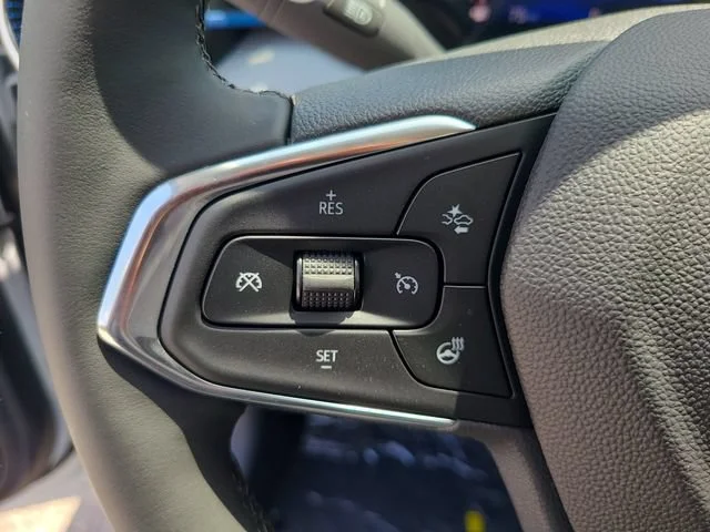 New 2026 Summit White Chevrolet LT image 26