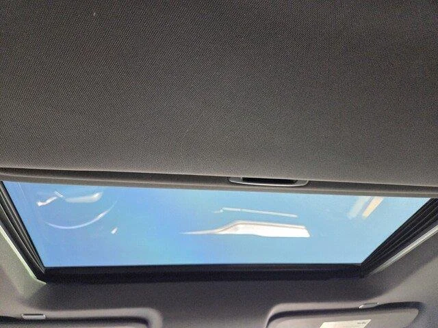 Used 2022 Titanium Rush Metallic GMC AT4 image 24