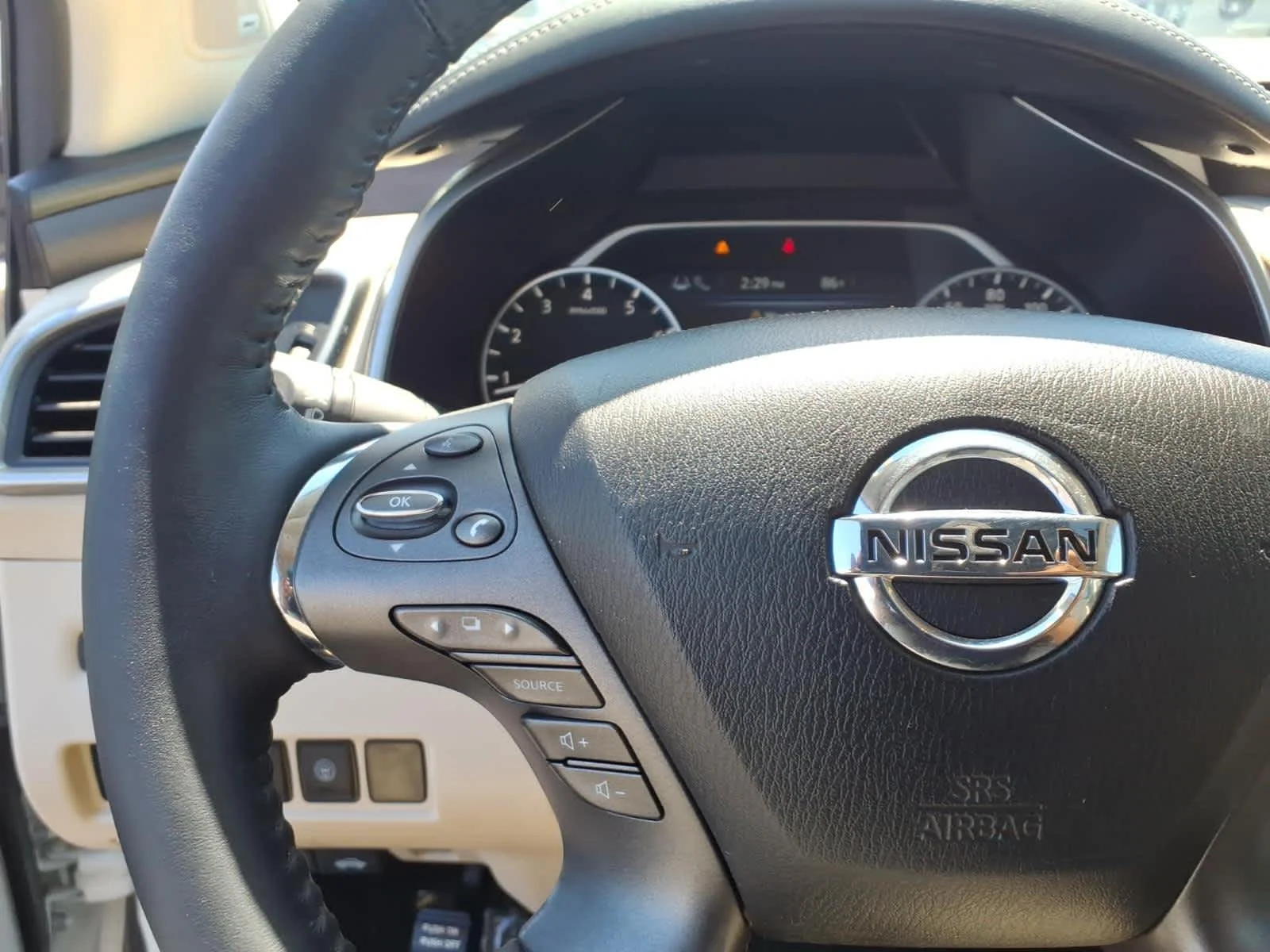 Certified Used 2020 Pearl White Tricoat Nissan Platinum image 22