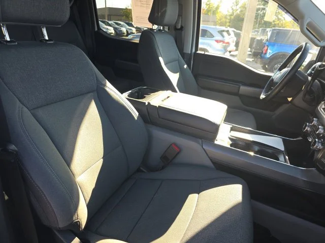 Used 2025 White Ford XLT image 12