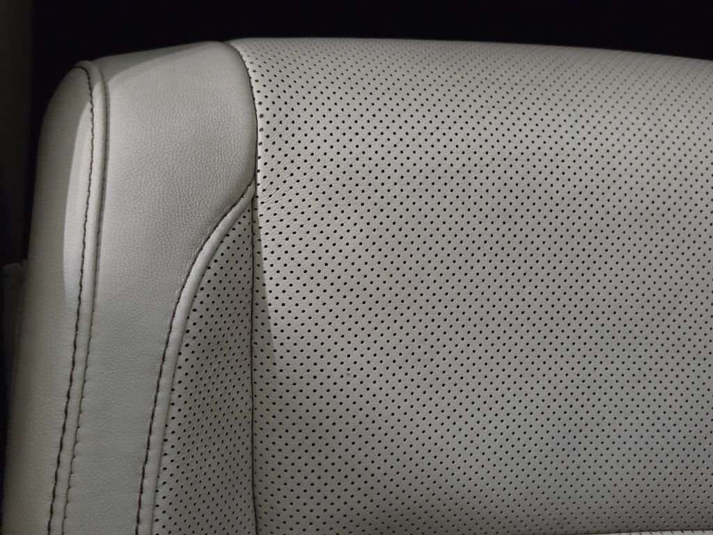 Used 2015 Blue Toyota Limited image 26