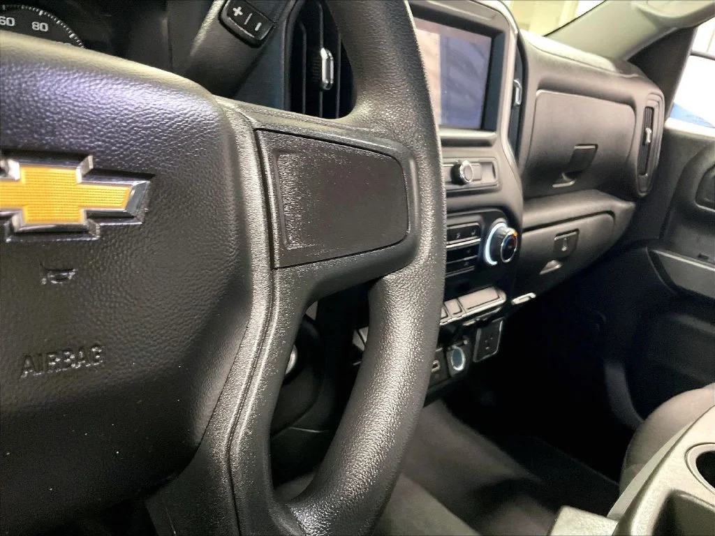 Used 2023 Blue Chevrolet Custom image 23