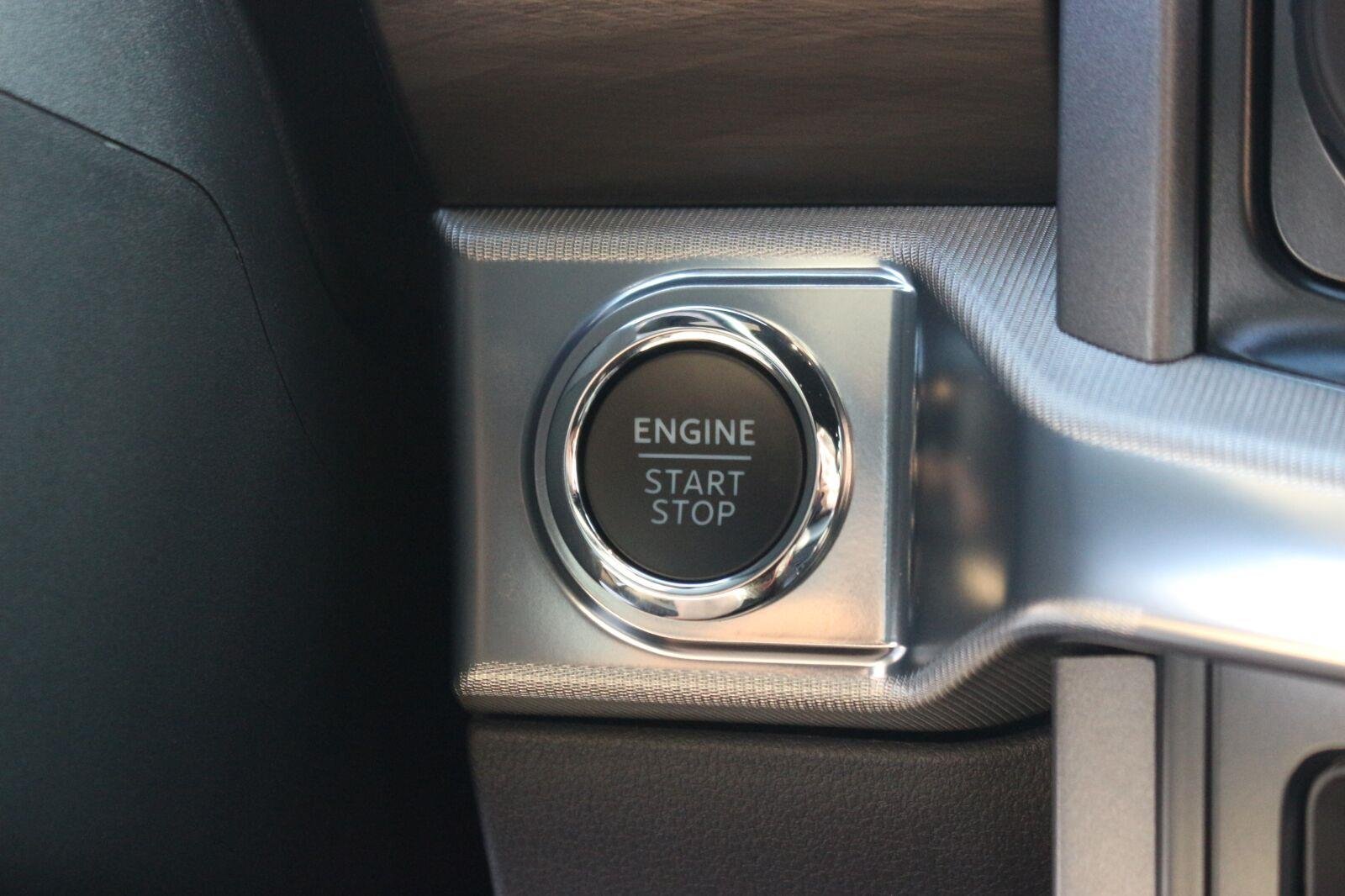 Used 2026 Silver Ford LARIAT image 31