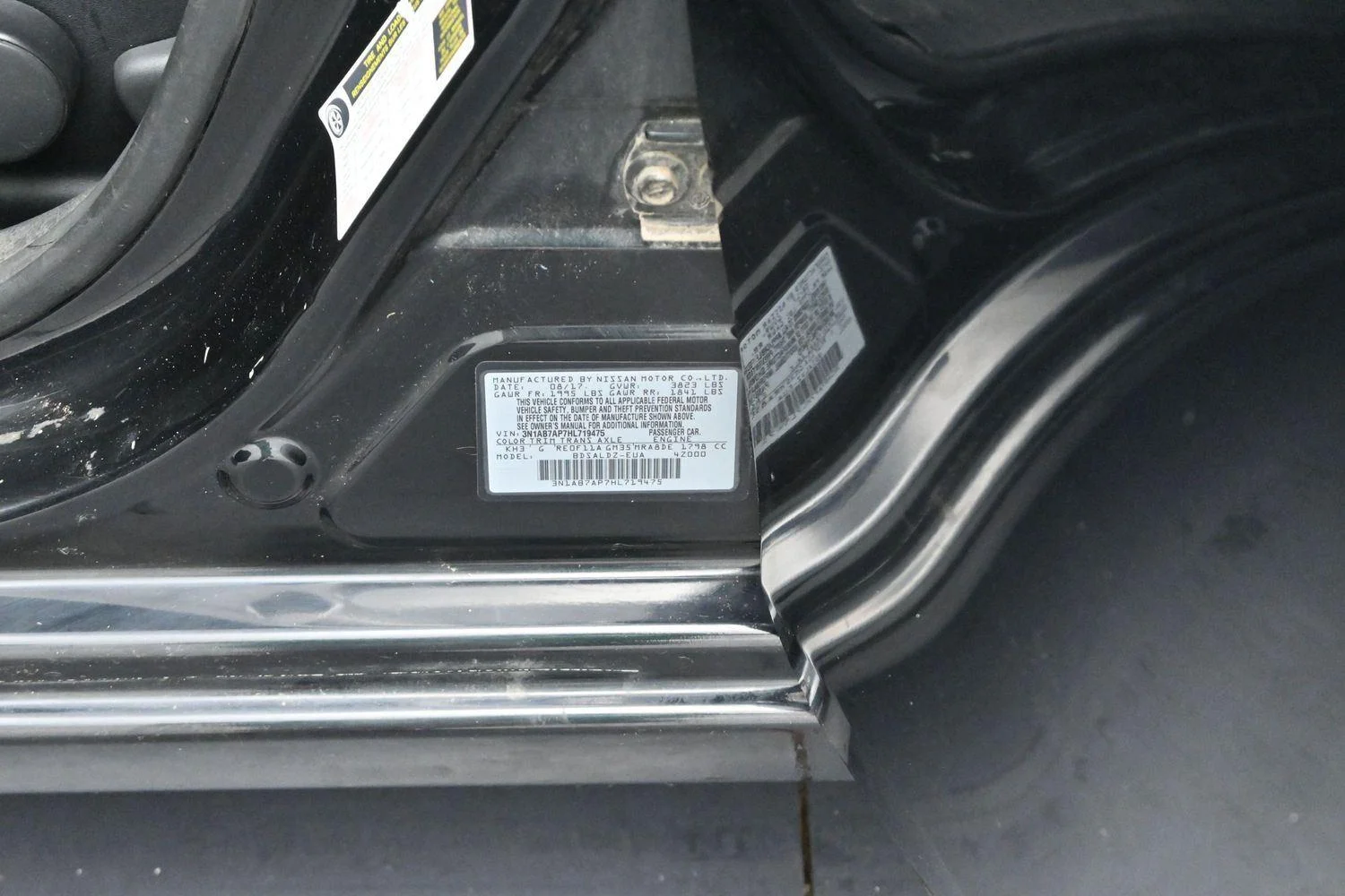 Used 2017 Super Black Nissan SV image 29
