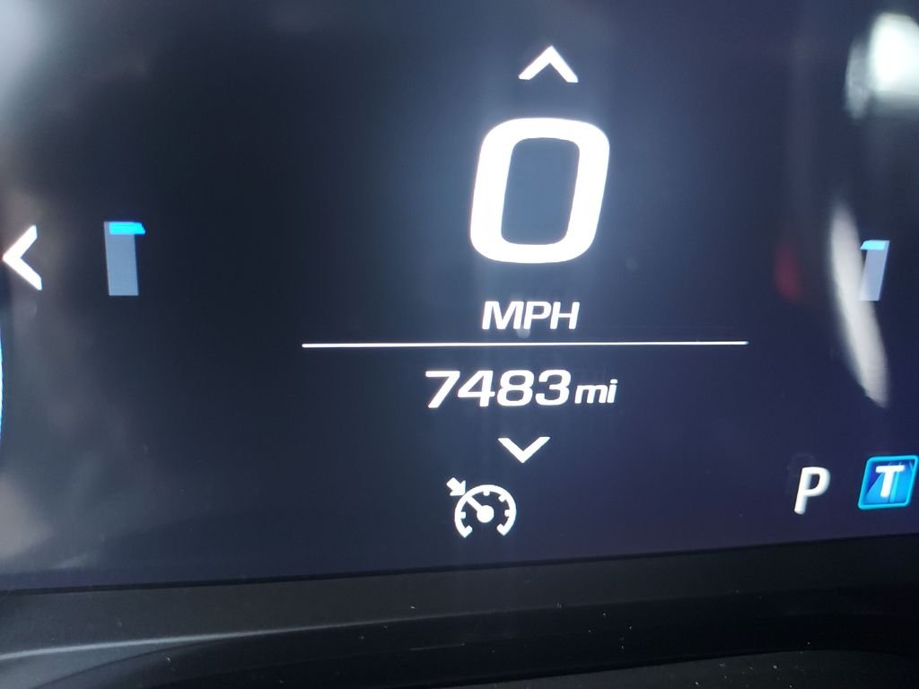 Used 2022 Black Chevrolet ZL1 image 19