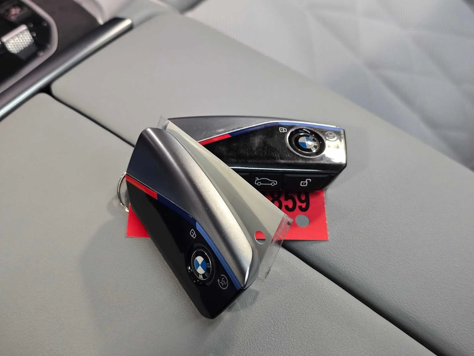 Used 2024 Black Sapphire Metallic BMW xDrive50e image 33