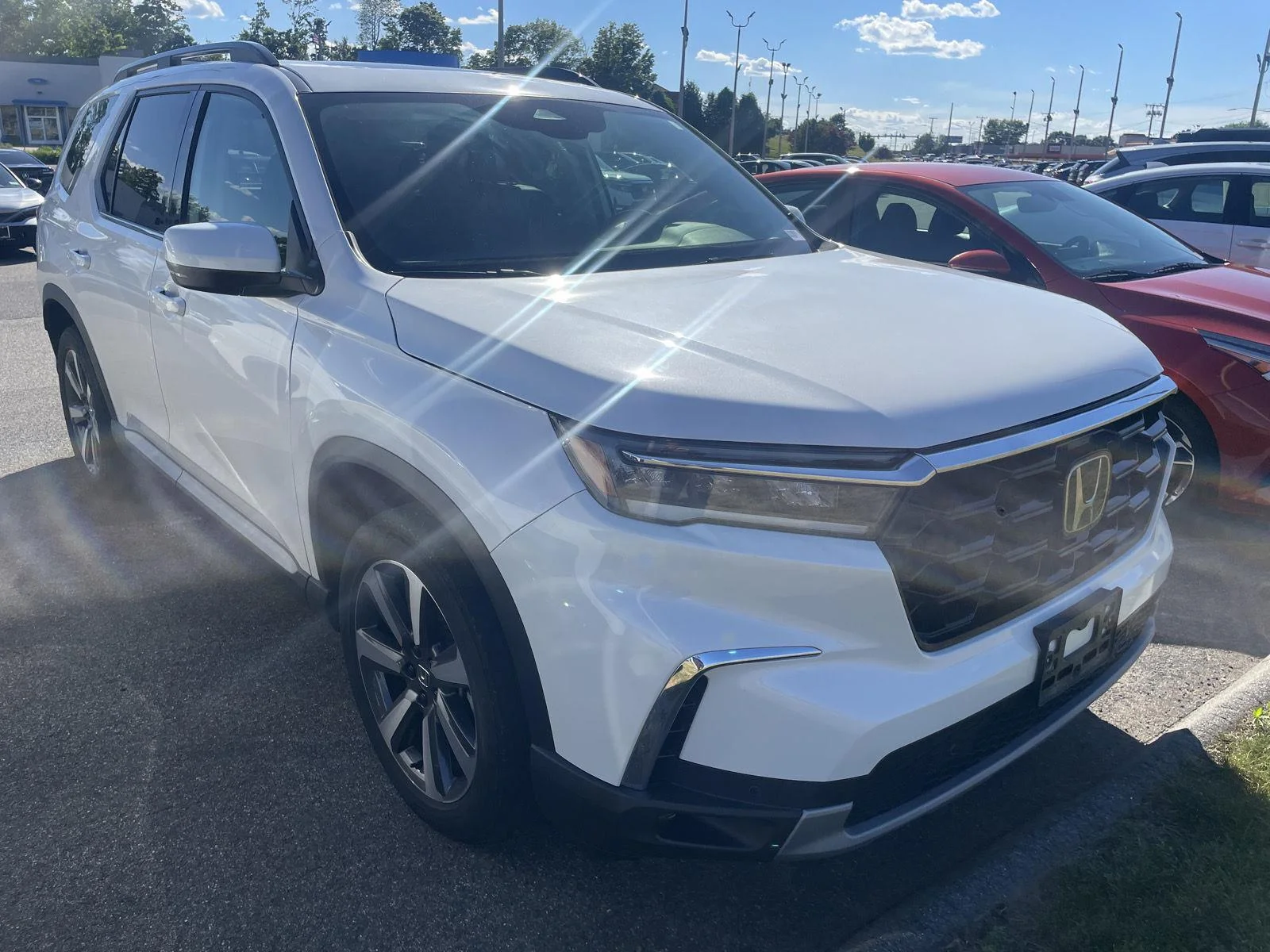 Used 2023 Platinum White Pearl Honda Touring image 1