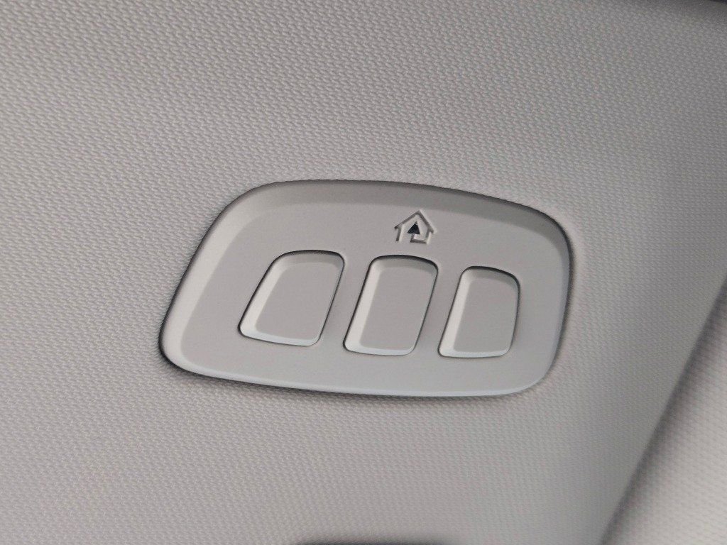 2025 Ford Mustang Mach-E Premium - Photo 30