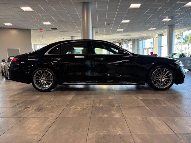 New 2026 Obsidian Black Metallic Mercedes-Benz S 580 image 35