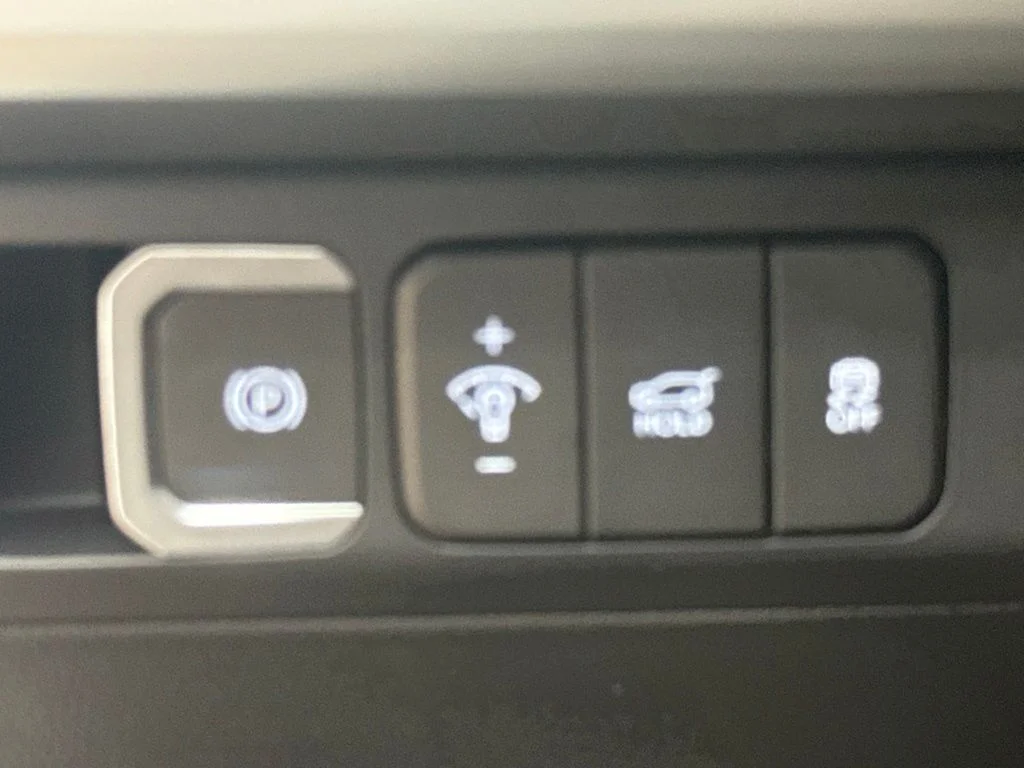 New 2027 Serenity White Hyundai SE image 24