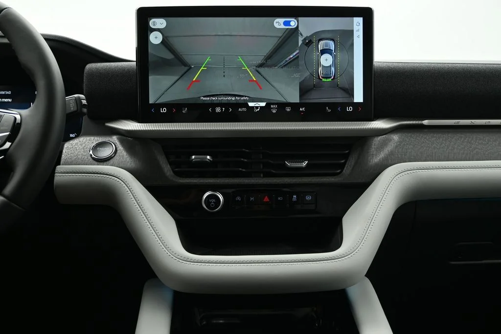 New 2026 Carbonized Gray Metallic Ford Platinum™ image 20