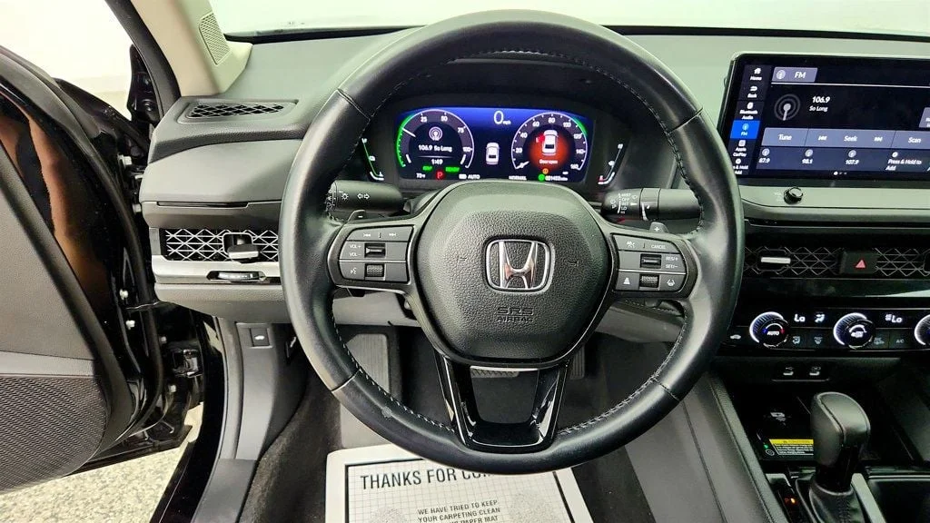 Used 2025 Crystal Black Pearl Honda EX-L Sedan image 14