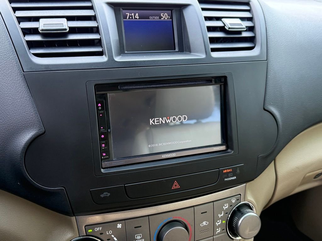 Used 2012 Black Toyota SE image 21