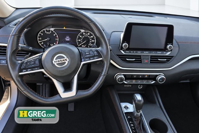Used 2021 Brilliant Silver Metallic Nissan 2.5 SR image 12