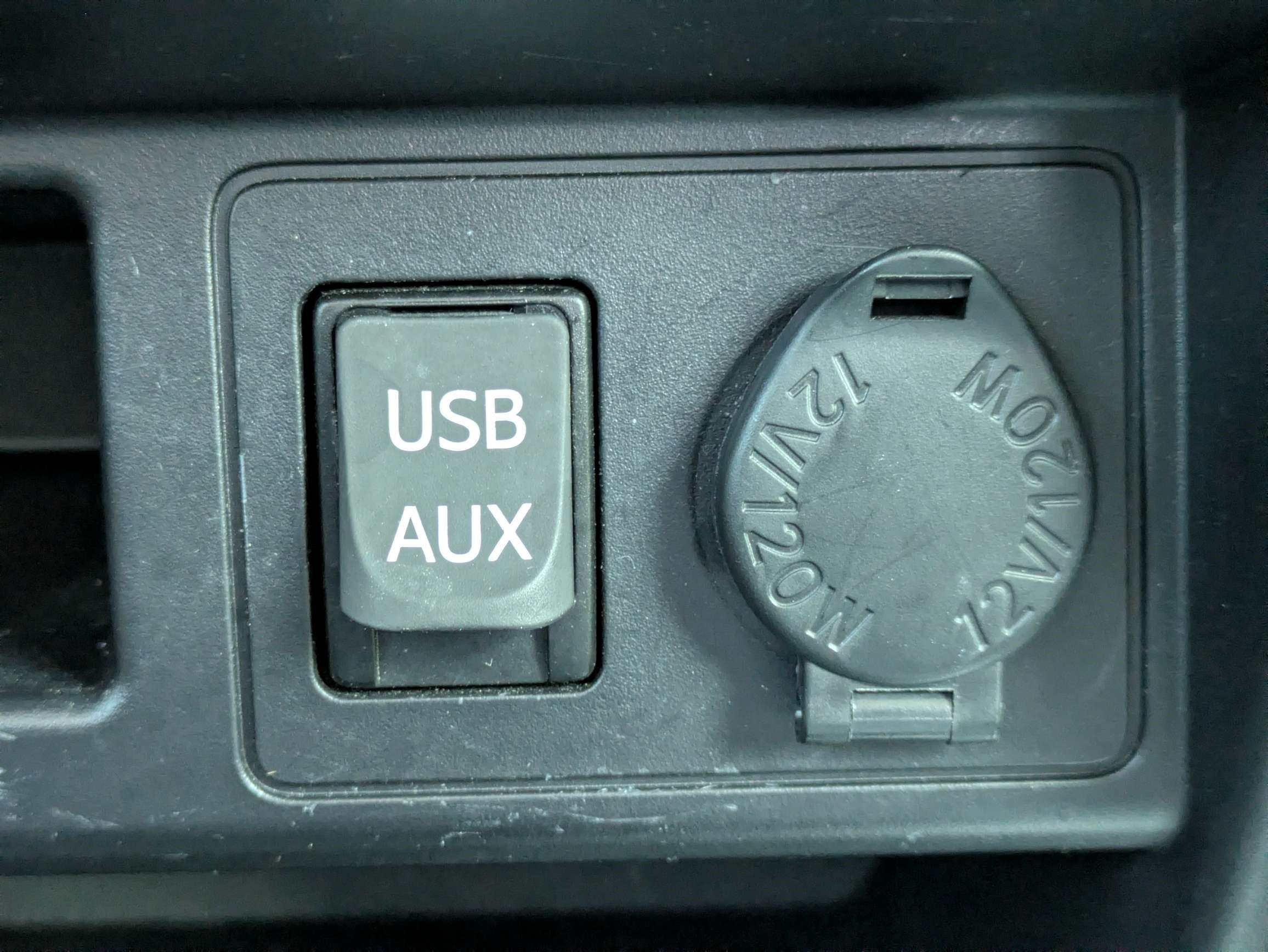 Used 2019 Magnetic Gray Metallic Toyota SR5 image 22