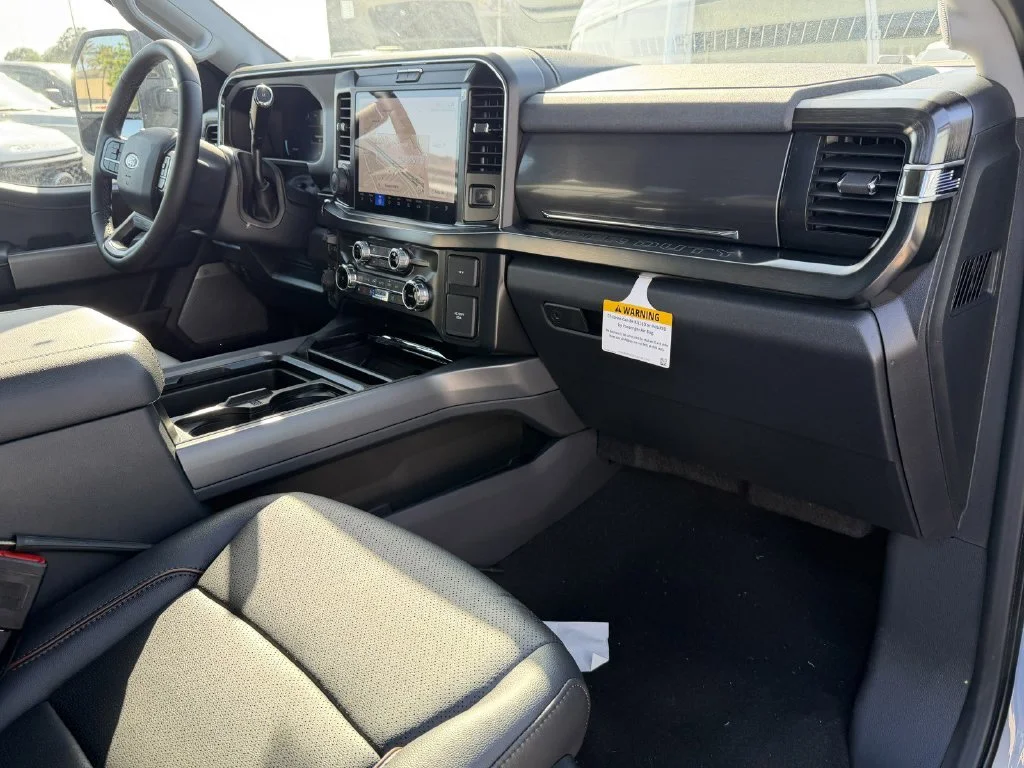 New 2026 Glacier Gray Metallic Tri-Coat Ford F-250® Lariat® image 10