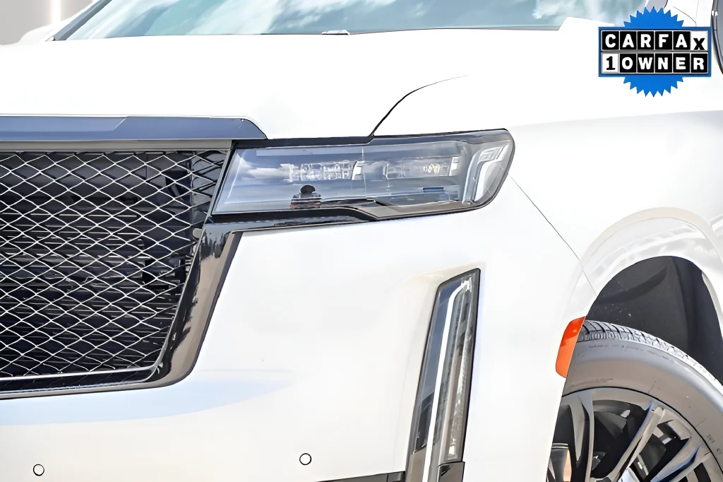 Certified Used 2024 White Cadillac Sport Platinum image 3