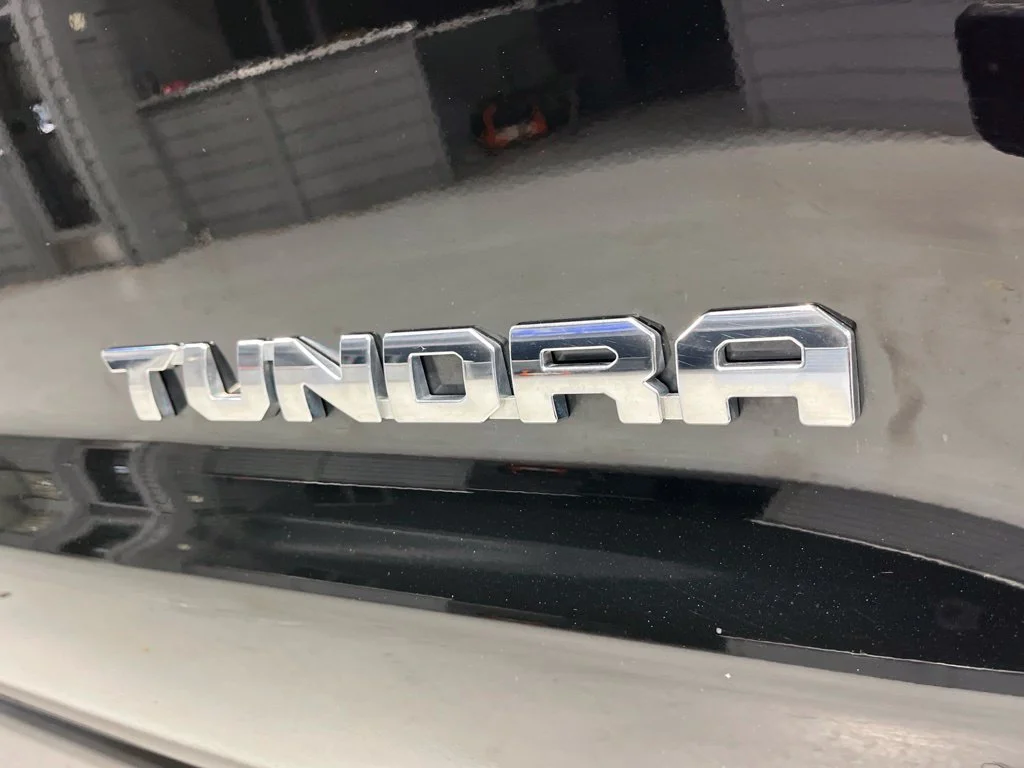 Used 2019 Midnight Black Metallic Toyota SR5 image 34