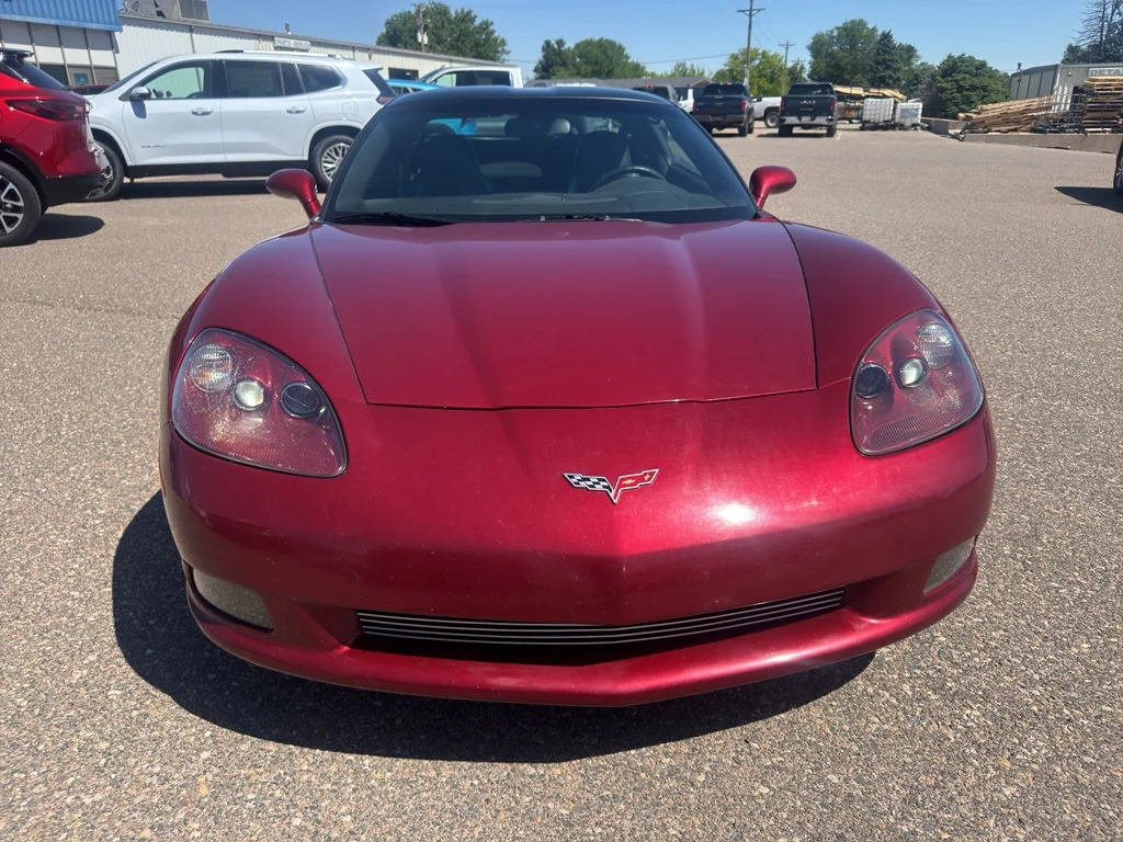 Used 2007 Monterey Red Met Tintcoat Chevrolet Base image 3