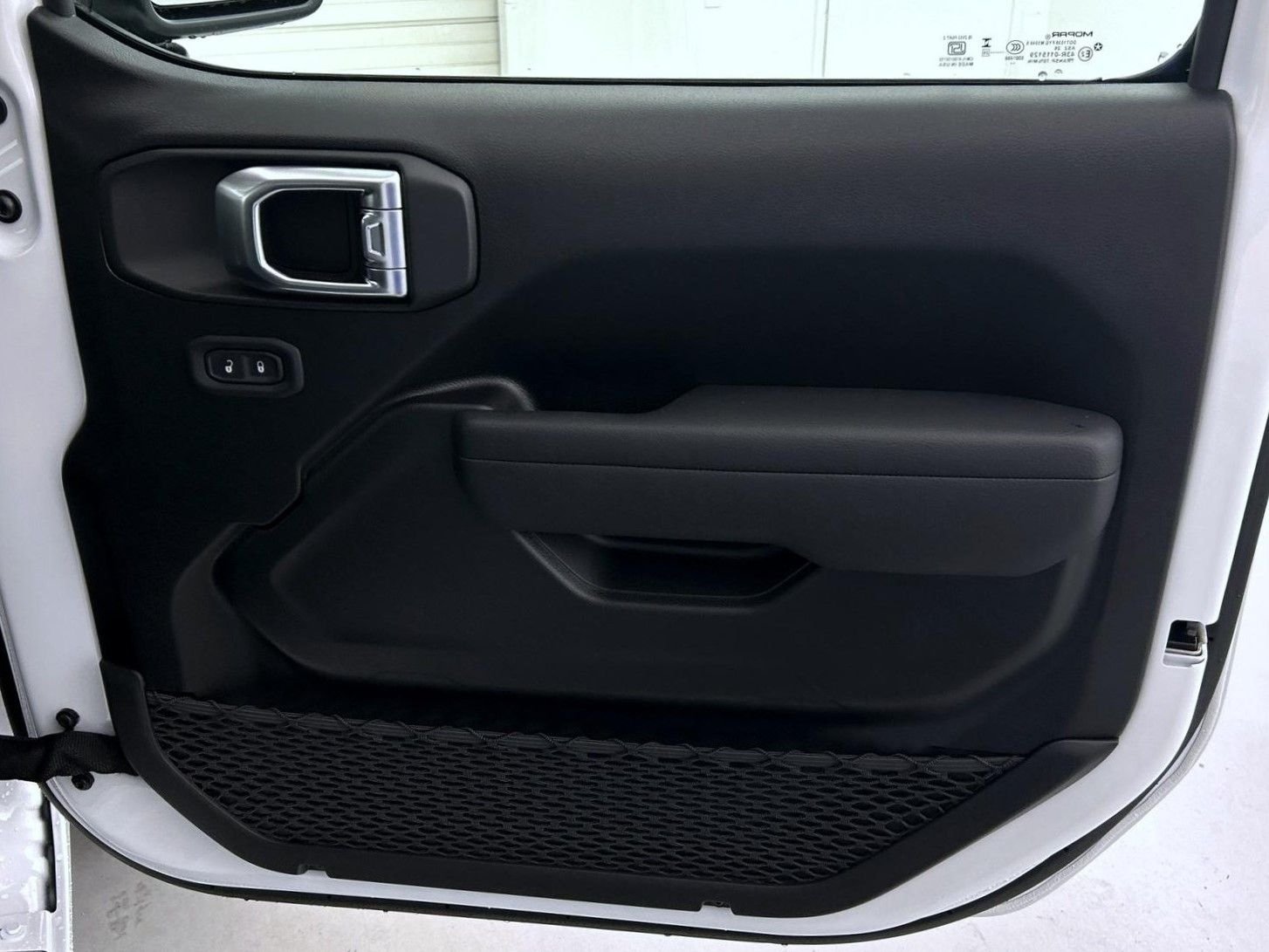 New 2026 Bright White Clearcoat Jeep Sport S image 16