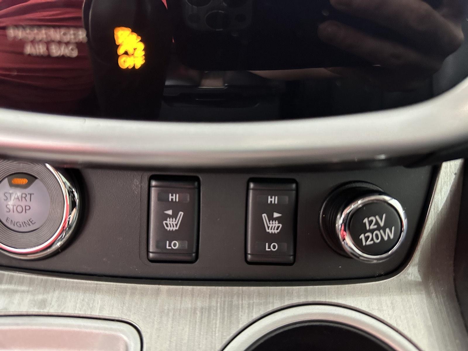 Used 2016 Brilliant Silver Metallic Nissan SL image 4