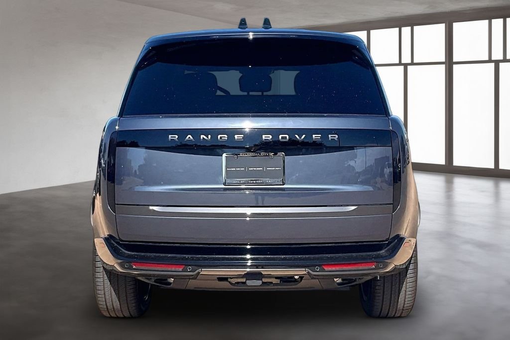 New 2026 Varesine Blue Metallic Land Rover SE image 4