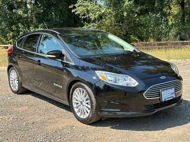 Used 2017 Ford Focus Electric with VIN 1FADP3R45HL296038 for sale in Gladstone, OR