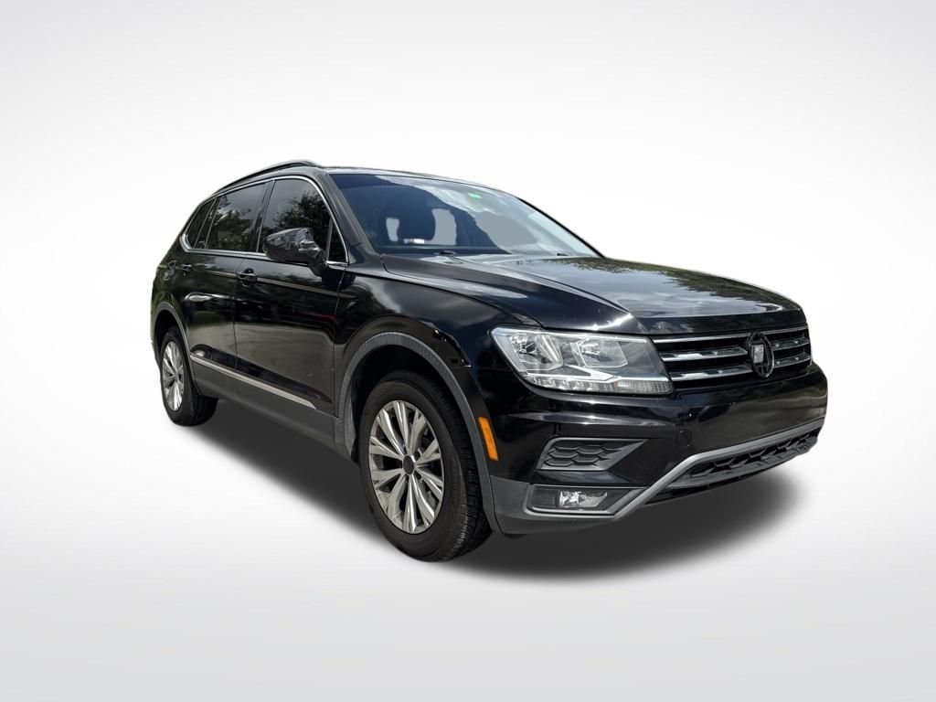Used 2018 Black Volkswagen 2.0T SE image 2