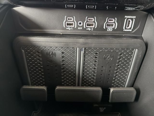 New 2026 Silver Zynith Exterior Paint RAM Laramie image 21