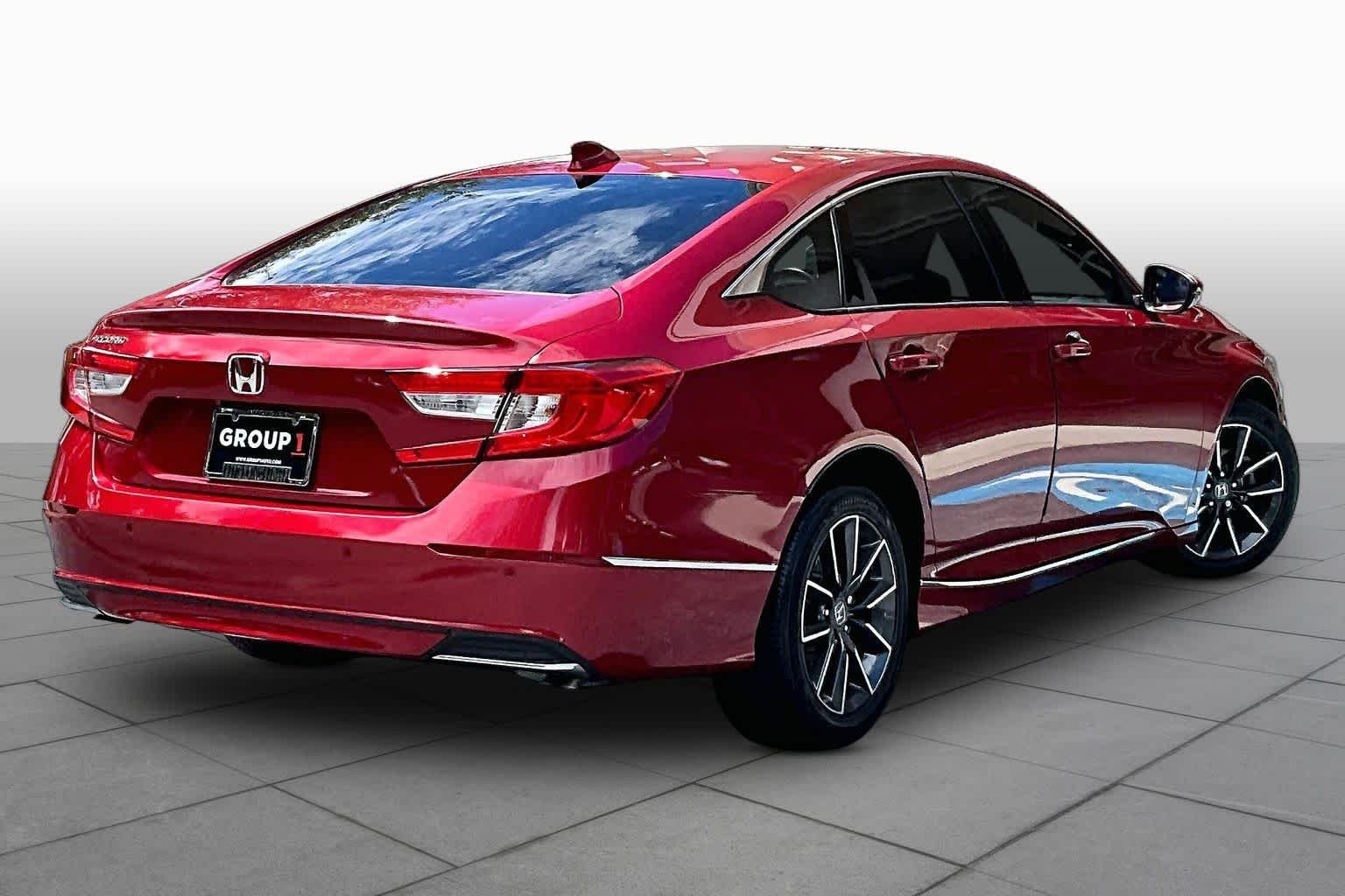 Used 2021 Radiant Red Metallic Honda EX-L image 13