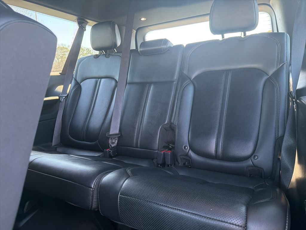 Used 2024 White Jeep Series III image 27