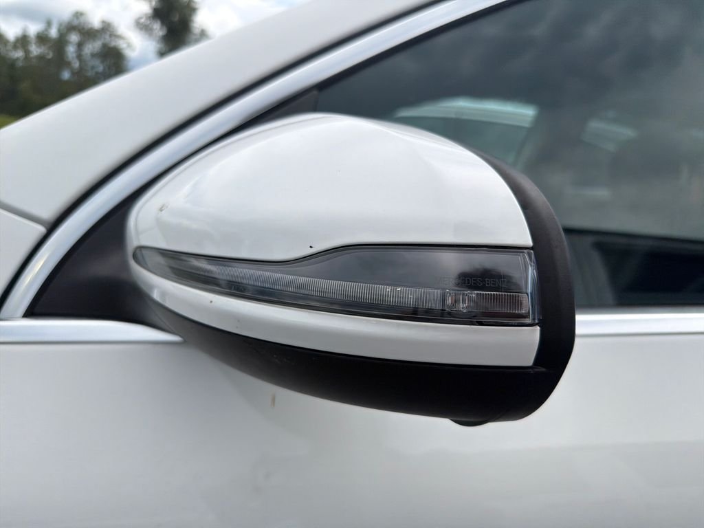 Used 2025 White Mercedes-Benz GLA 250 image 9